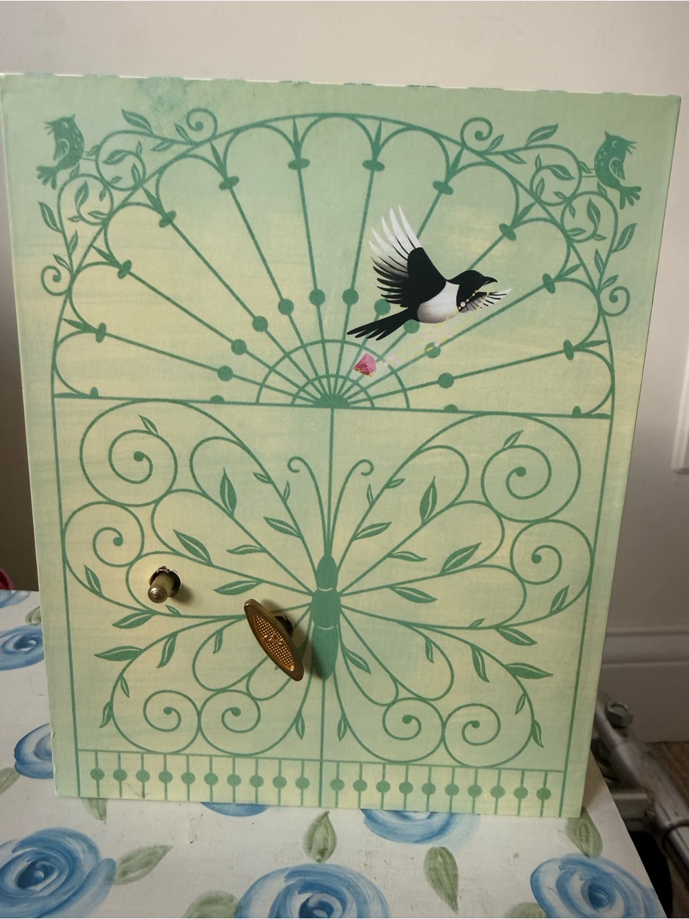 French Pink & Green Anthropology Jewelry Box - Picture 7 of 11